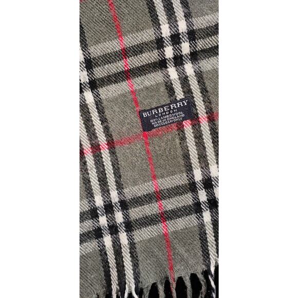 BURBERRYs of London 100% Lambswool Gray Scarf Shawl Nova Check Vintage (2) - Picture 3 of 8